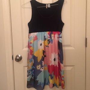 Kenzie dress sz L